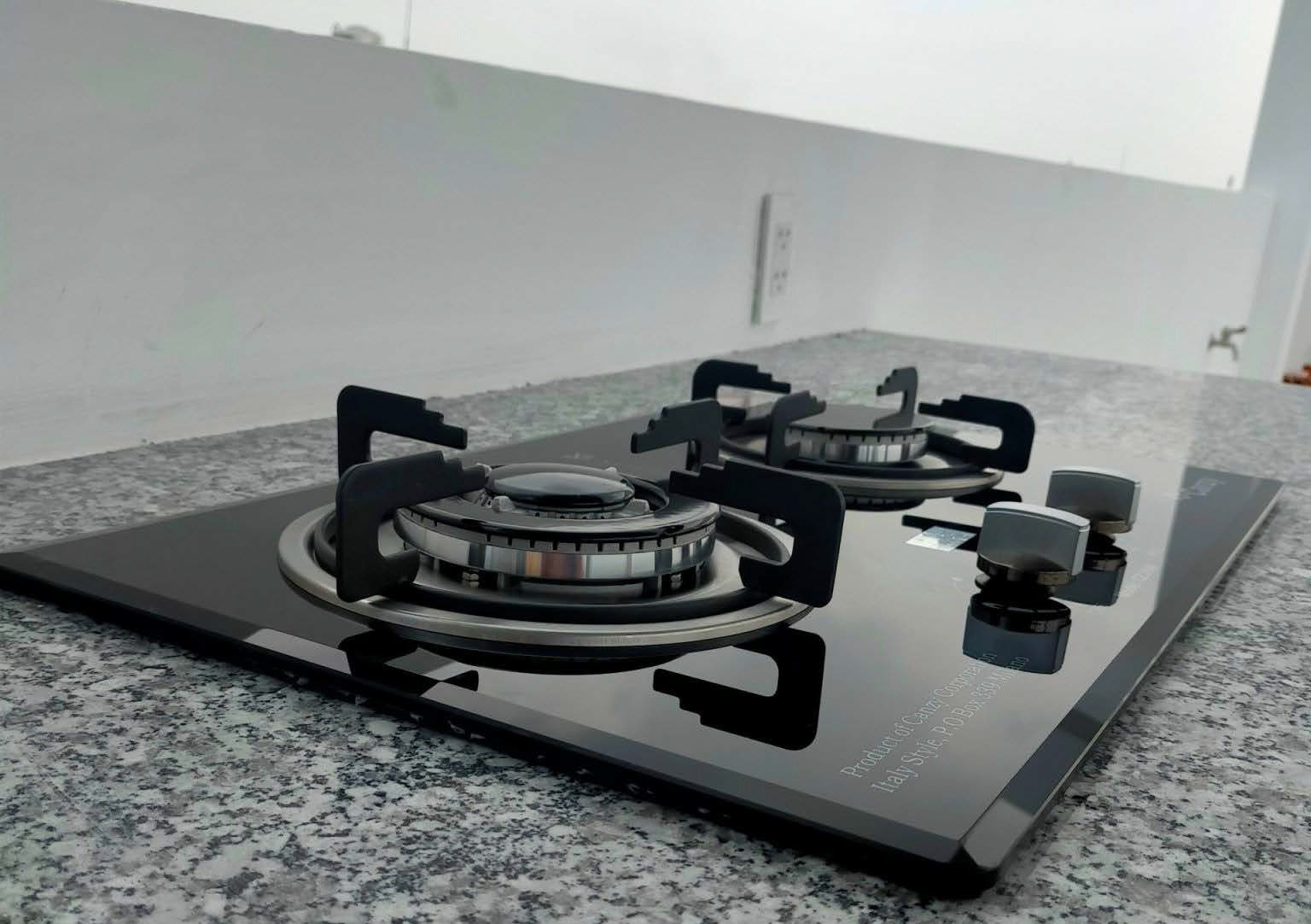 Bếp gas CANZY chính hãng giá tốt tại Siêu Thị Bếp BND 1