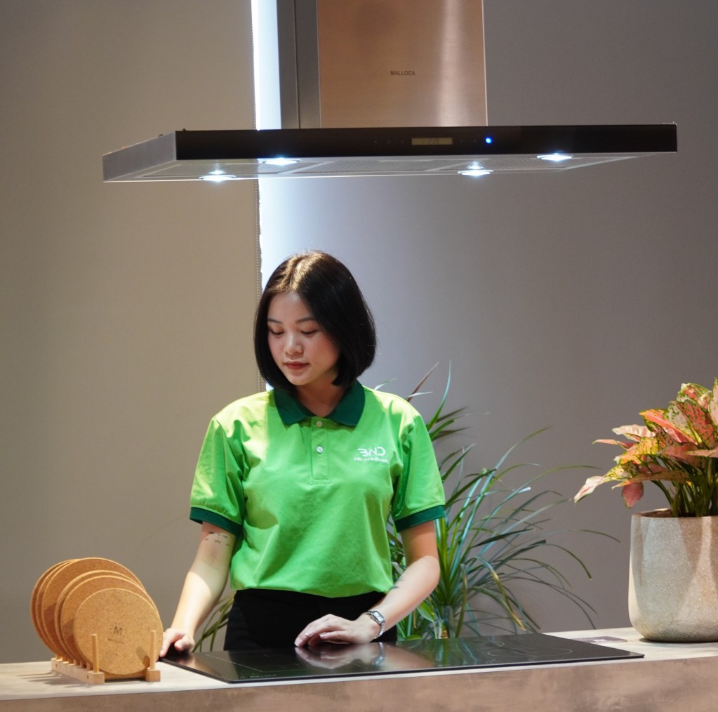 Máy hút mùi kính toa 3