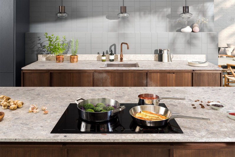 Có nên rút điện bếp từ sau khi sử dụng không 3