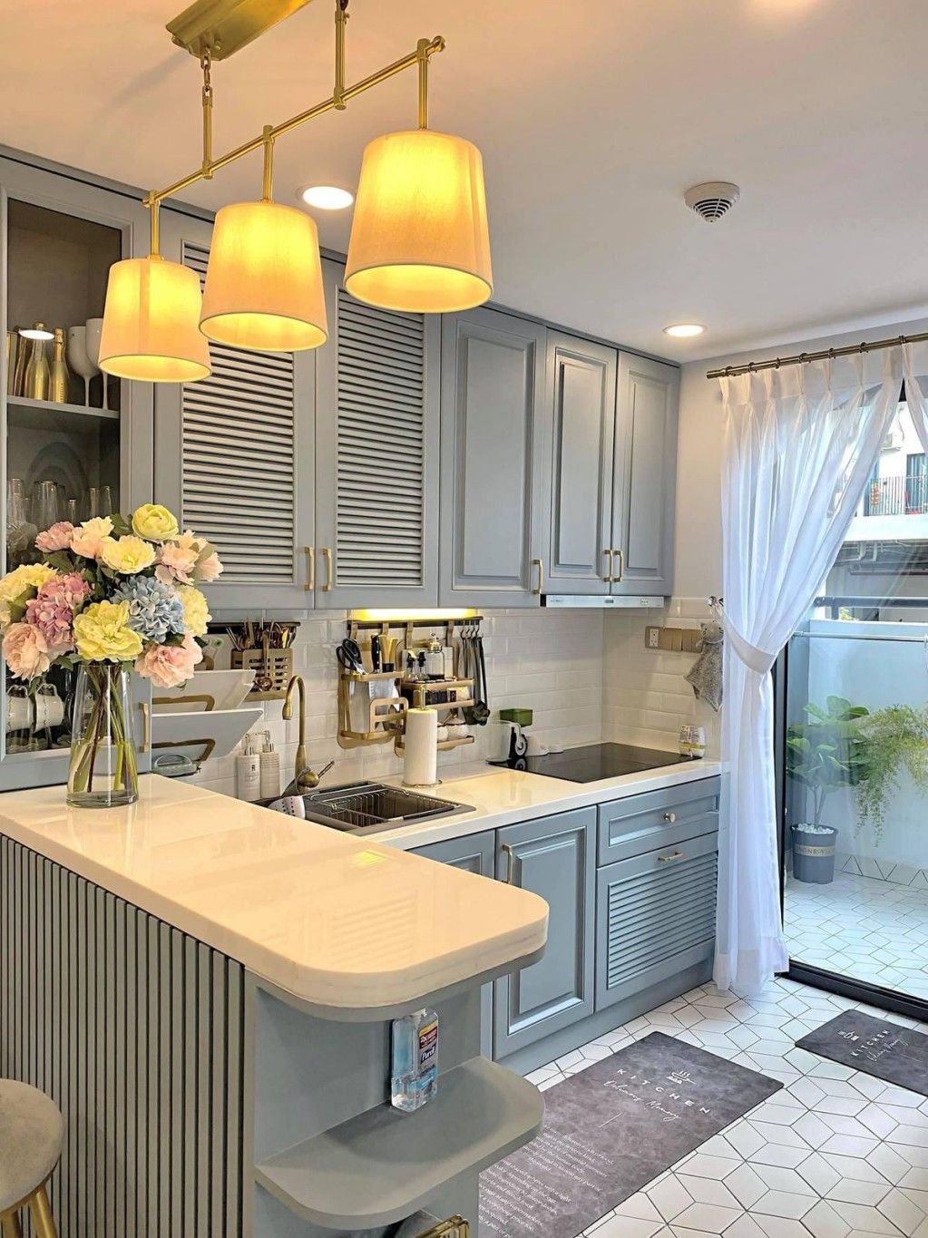 Ý tưởng trang trí nhà bếp nhỏ độc đáo ấn tượng 8